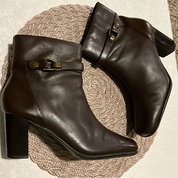 Nine & Co by Nine West Womens Brown Leather Block Heel Ankle Boots Size 8 M - Picture 2 of 7